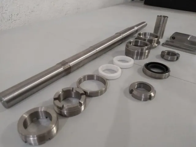 Flecha, anillos y bujes de acero inoxidable